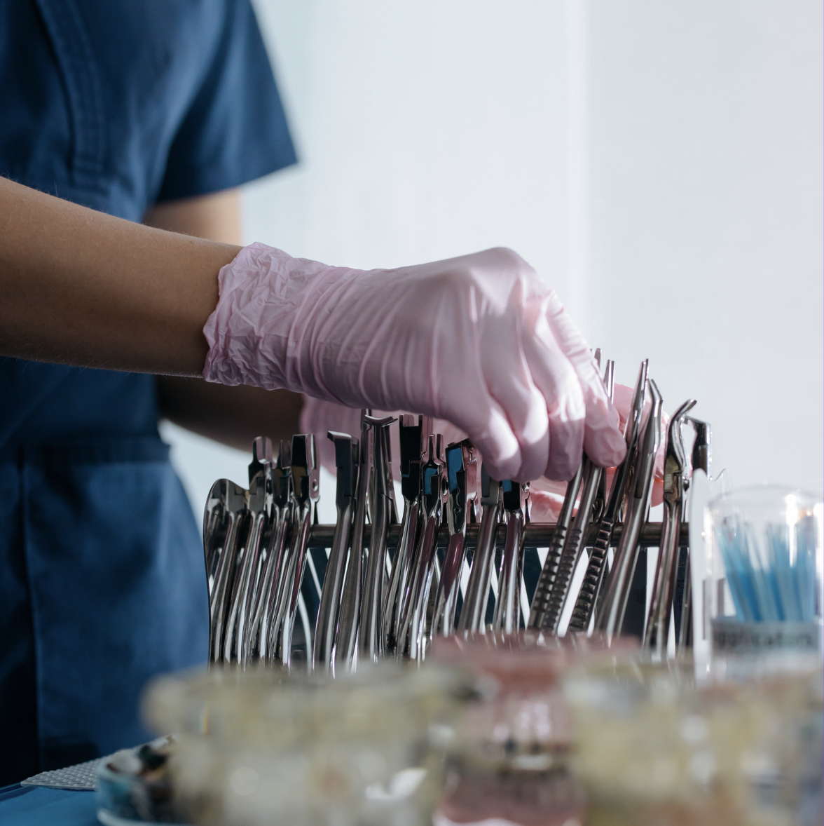 How to choose an instrument set suitable for children's dental treatment? How to choose an instrument set suitable for children's dental treatment?